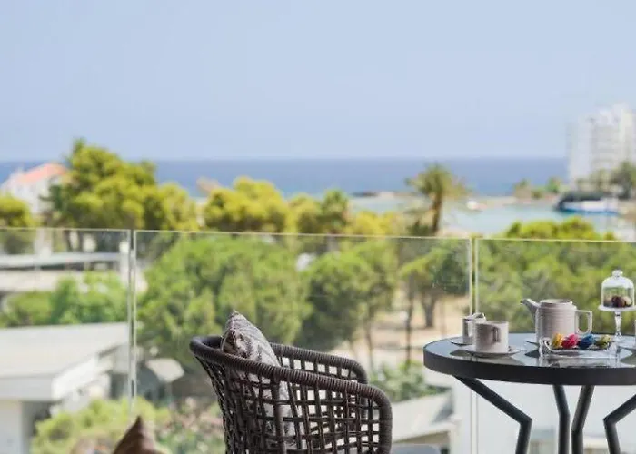 Lägenhet Elegant Famagusta